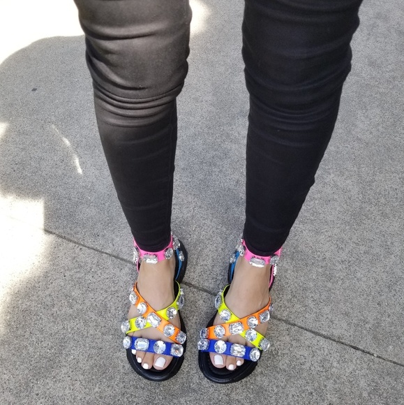 πππ¨π© 6.5 & 7πMulti Embellished Diamond Platfm - Picture 2 of 9